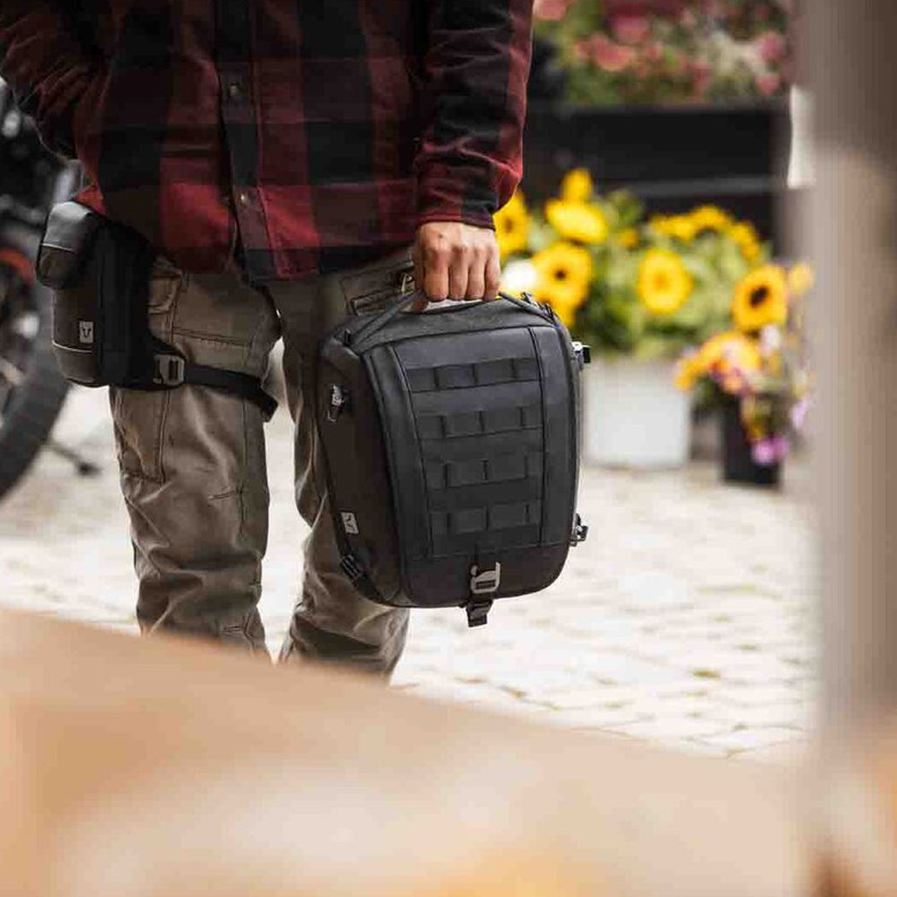 TAILBAG SW MOTECH LEGEND GEAR LR3 GEAR TAILBAG BLACK 6-12 LITRE FUNCTION SPLASH PROOF
