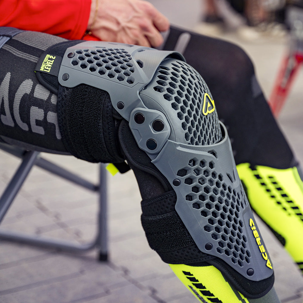 K035 KNEE GUARD LS 2