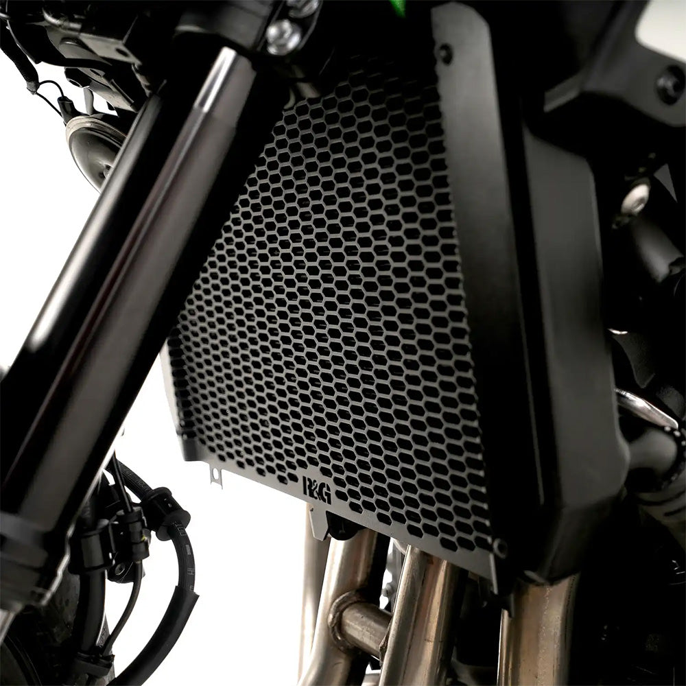 PRO Radiator Guard for Kawasaki Z900 25-- Z900RS 25- & Z900RS Cafe 25 - Black