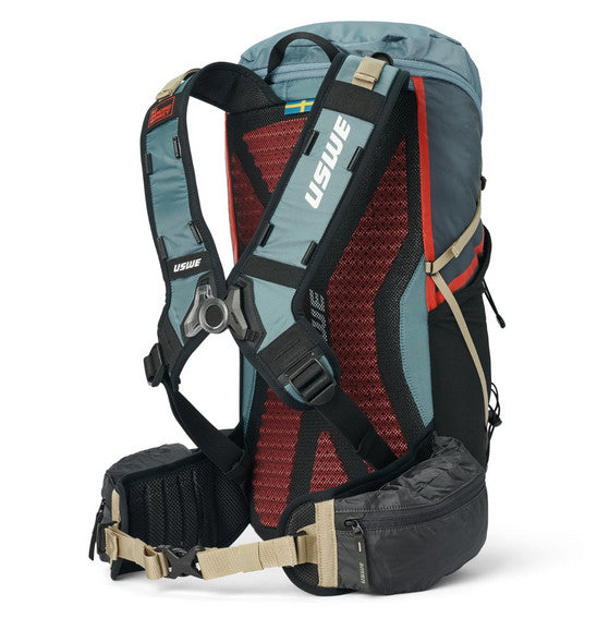 USWE Tracker 22L / 30L Daypack