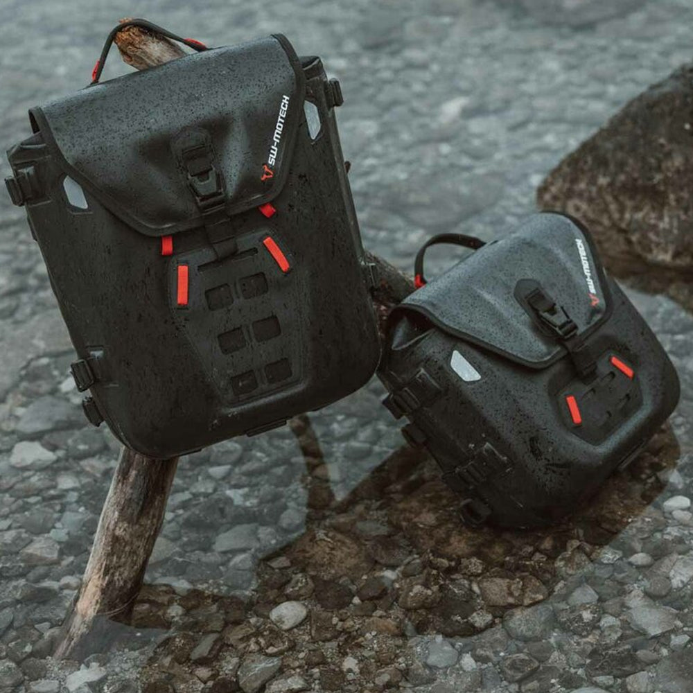 SYS BAG SW MOTECH WATERPROOF WITH ADAPTER PLATE 17L-23L LEFT FOR SLC SIDE CARRIER
